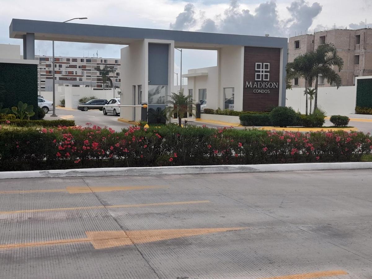 Gorgeous Apartment Hoestel Long Island! Cancun Luaran gambar